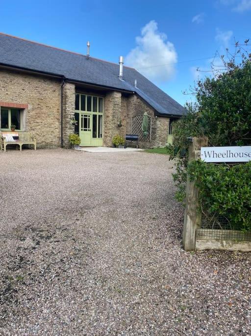 The Wheelhouse At Hewish Mill Villa Bittadon ภายนอก รูปภาพ